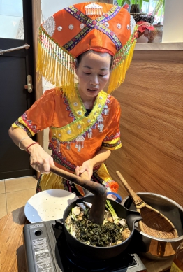 阿里山茶葉結合桂林傳統飲食打油茶  新住民蔣萌好手藝  移民署邀新住民品嚐阿里山茶香的桂式咖啡