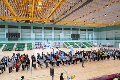 配合第69屆澎湖縣全縣運動會，「Work Hard , Party Hard」員工趣味競賽 陳光復熱血下場同樂體驗 澎湖縣長陳光復、議長陳毓仁、議員呂黃春金、議員許國政、西嶼鄉長李添進、楊曜立委助理段湘玲都到場，為參賽同仁加油打氣，並親自下場體驗遊戲樂趣，與大家一起同歡。