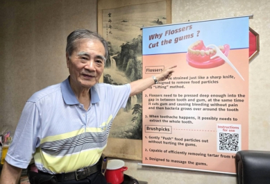 雲林德晃公司董事長許溫德認為傳統牙線或牙線棒易造成牙齦損傷 研發「牙籤刷」行銷世界 曾年賣逾25億支！