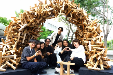 嘉義市「木築城市DNA」實構築競賽 10組木構築創作展出吸引遊客目光 大專組金獎由實踐大學作品奪得！