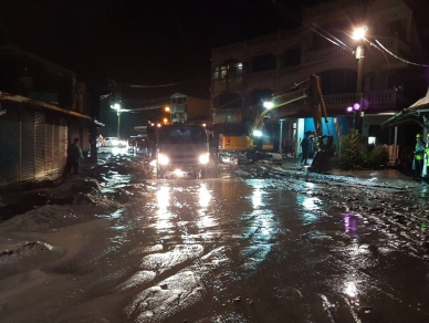 滿地泥濘｜強颱樺加沙重創花蓮光復，縣府全力救災，議會黨團籲中央即刻馳援！