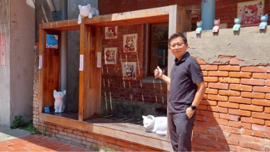 「2025年台灣設計展」鹿港展區「貓藝、靜思」作品,大葉賴建源創作。(照片大葉提供)