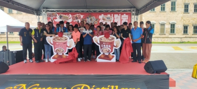 全台首創！石龍宮「泡麵造型郵筒」搶先亮相 10/4千人泡麵祈福日即將登場