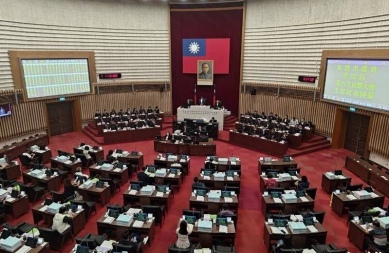 高市議會定期會今開幕議長康裕成形容這是「算帳」的會期