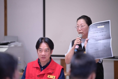 遞交478位農友陳情書｜危機依然存在，再遇颱風或豪大雨仍可能淹水、泥石流，徐榛蔚向總統賴清德簡報災情，籲中央跨部會統合支援復建！