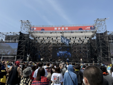 「2025台灣設計展」適逢連假，展區第一天包括試營運人潮達44萬多人。（照片縣府提供）