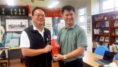 希望培育基金會資助隘門、馬公國小 黃健忠市長感謝善舉點亮教育之光 馬公市長黃健忠表示，隘門與馬公國小是培育在地人才的重要校園，基金會的補助，讓孩子在運動與學習的道路上多一份助力，也讓學校在資源不足時能夠安心推展訓練。他特別感謝基金會長期關心澎湖教育，以實際行動照顧孩子的需求，市公所也將持續與各界攜手，讓更多校園受惠。