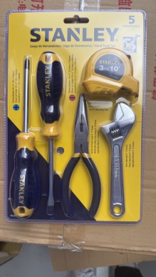 急缺工具組以及電風扇 、吹風機、延長線｜希望社會各界能夠踴躍捐輸，請洽光復鄉代會主席廖翊鈞，電話：0987-313599。