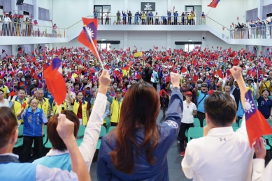 建議引進國際專業團隊 處理光復危機｜鄭麗文首場團結大會向花蓮鄉親致敬