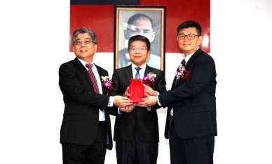 台電公司雲林區營業處新卸任處長交接 龔良智調任台北市區營業處長 總管理處配電副處長蔡緒良升任！