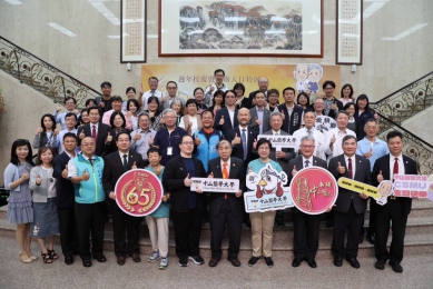 【中山醫大65週年】創辦人日特展登場　傳承醫者初心與誠愛精神