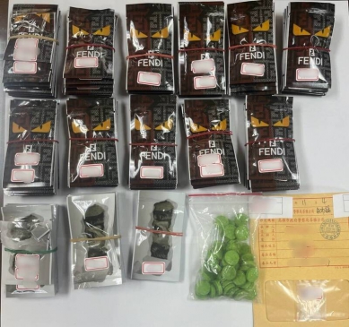 高雄男子駕車拒檢逃逸警方攔截搜毒