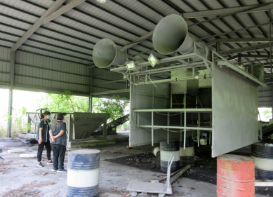 棄置有害廢棄物2千餘公噸污染土地  遭罰4092萬元清理費不繳  嘉義分署拍賣設備、房地抵償  尚餘欠費持續追查財產