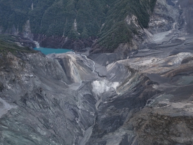 馬太鞍溪堰塞湖NO.3｜無人機空拍觀測，已溢流沖刷並消失，河道恢復為一般流路。