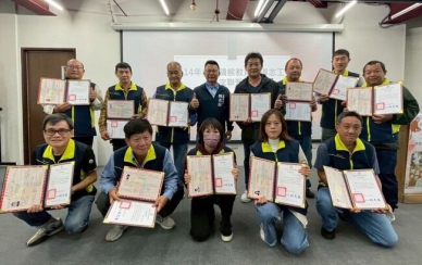 高雄市桃源里成立獼猴巡守隊志工結訓投入宣導