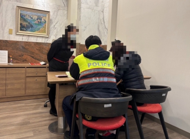 女導遊誤中假交友真詐財    大墩警成功攔阻五十萬元