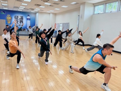 黃偉哲、郭乃文力挺南市社工健康 鼓勵多元運動強化身心韌性