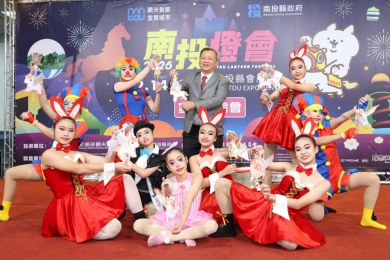 情人節浪漫到婦女節．2026南投燈會「雙主燈」飛馬撼天 搭配九九峰氦氣球樂園驚艷登場讓你「從地表玩到高空」