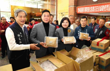 雲林縣慰勞春節期間強化防救災安全勤務人員 縣長張麗善、議長黃凱及斗六市長林聖爵等人感謝警消及協勤民力 守護鄉親生命財產安全！