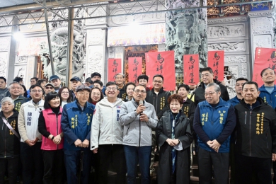初四「接神日」侯友宜赴土城、中永和參拜  祈願市民豐衣足食