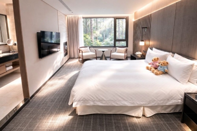 阿里山賓館「雲端之森」頂級客房贈賞櫻隨行包  花季前春遊搶搭百年蒸汽火車