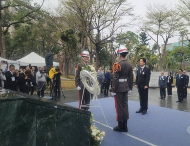 總統賴清德28日南下高雄出席228事件中樞紀念儀式