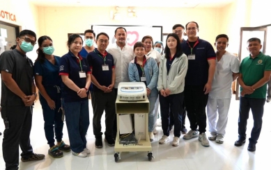 Taiwan Can Help醫療跨越海洋　嘉基赴菲義診、捐贈醫療設備  助足部畸形少女重拾行走希望