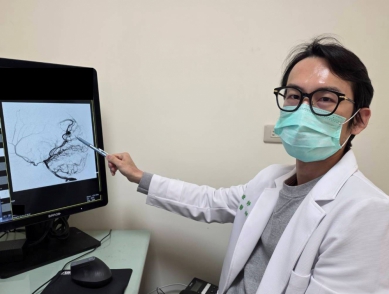 腦內危機 年輕女突發劇烈頭痛 檢查驚見腦內藏「先天不定時炸彈」