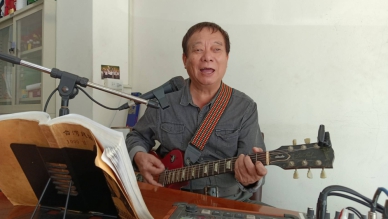 卸下縣議員職務，江瑞演過著閒情逸致生活。（照片記者林碧珠攝）