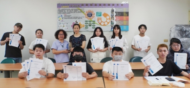 考照突破百張，大葉企管系獲「E化教學優良獎」。（照片大葉提供）