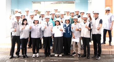 行政院長卓榮泰視察嘉義市西區全民運動館 市長黃敏惠、立委王美惠等人爭取升級相關運動場館設施、啟動高鐵嘉義站聯外輕軌工程