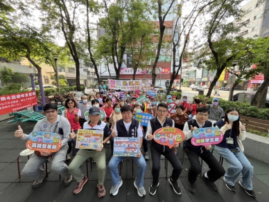 清除孳生源 中市環保局攜手市民共同防治登革熱