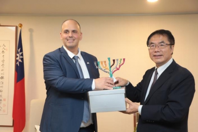 黃偉哲接見以色列市長訪問團 深化智慧與綠色城市交流