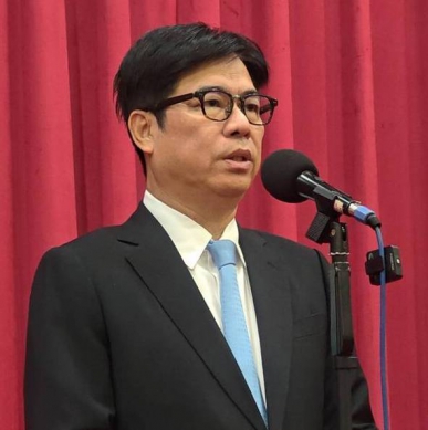 黃國昌挺柯批賴最終決定在高雄市民