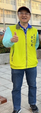 林園區公所主秘梁孔成梁孔成升任林園區長
