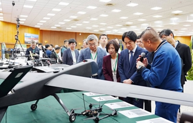 賴清德總統參觀無人機產業國家重大政策 高哲翰專文