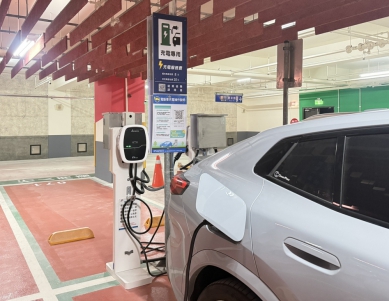 打造電動車友善城市！中市充電槍突破930槍 六都領先再升級