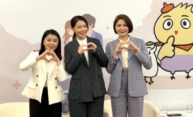 雲林立委張嘉郡合體新竹市長高虹安談育兒政策 期盼政府協助年輕家庭減壓！