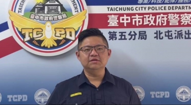 男子騎單車未裝設車燈    北屯警關懷查獲通緝犯