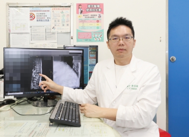 跌倒後背痛勿輕忽  恐導致下肢癱瘓