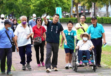 雲林縣斗六市公所舉辦「Walk in Douliu 漫步大學路－健康步行城市」健走活動 邀市民朋友感受「以人為本」友善步行空間與城市活力！