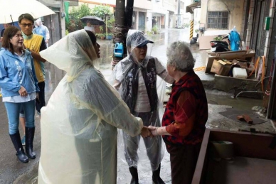 高雄連日豪大雨國民黨行動中常會高雄場暫緩