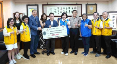 台北市雲林同鄉總會副理事長蘇文寬捐逾120萬元 助7衛生所添17項設備 提升醫療量能！