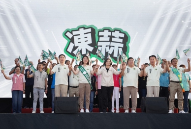 蔡易餘首場大型造勢選在太保 成立聯合競選總部 蔡英文站台力挺