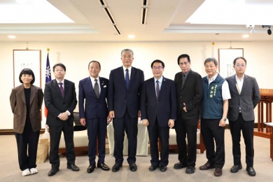 加賀市新任市長山田利明首度拜會黃偉哲 交流再添新頁