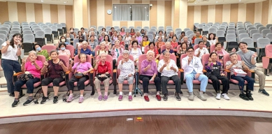 成大學院雲林斗六分院照出健康不焦慮！ 善用影像檢查為熟齡女性健康把關〜
