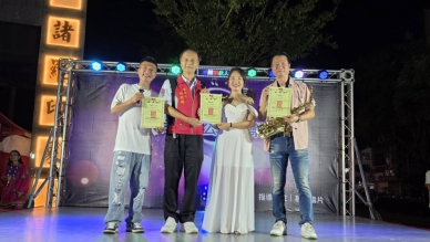 演歌之后陳泇均公益演唱助若竹兒  歌唱班學員共襄盛舉  名歌手方順吉合唱名曲  用音樂為弱勢發聲