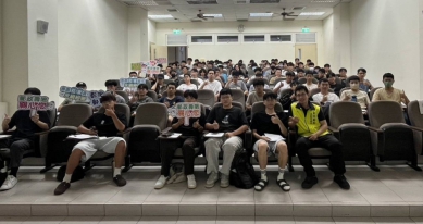 彰化郵局前進彰師大，指導大學生防詐意識。（照片郵局提供）