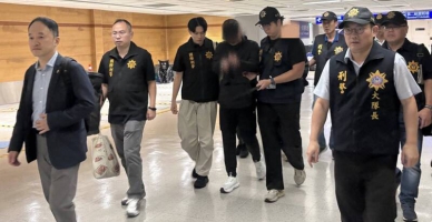 高雄車廂藏屍案從南韓押解返台的車行老闆與員工否認涉案