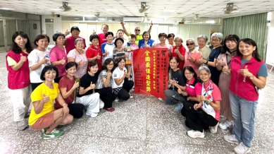 雲林銀髮活力閃耀全國！115年長者活躍老化競賽 「崙背康樂隊」勇奪常勝組銅牌及「斗六聖心」勇奪新秀組最佳造型獎